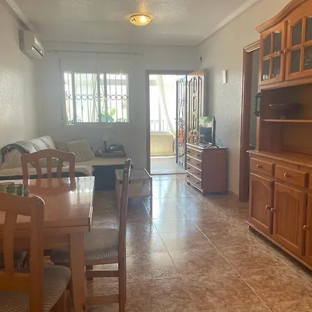 Apartamento Lovely 2 Bedroom In Punta Prima